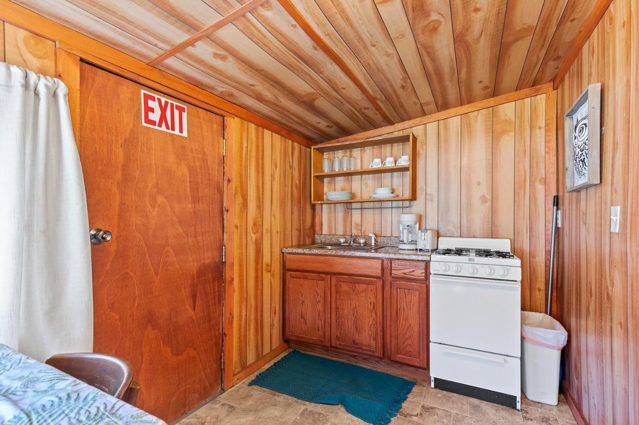 Harney Camp Cabins Хил Сити Екстериор снимка