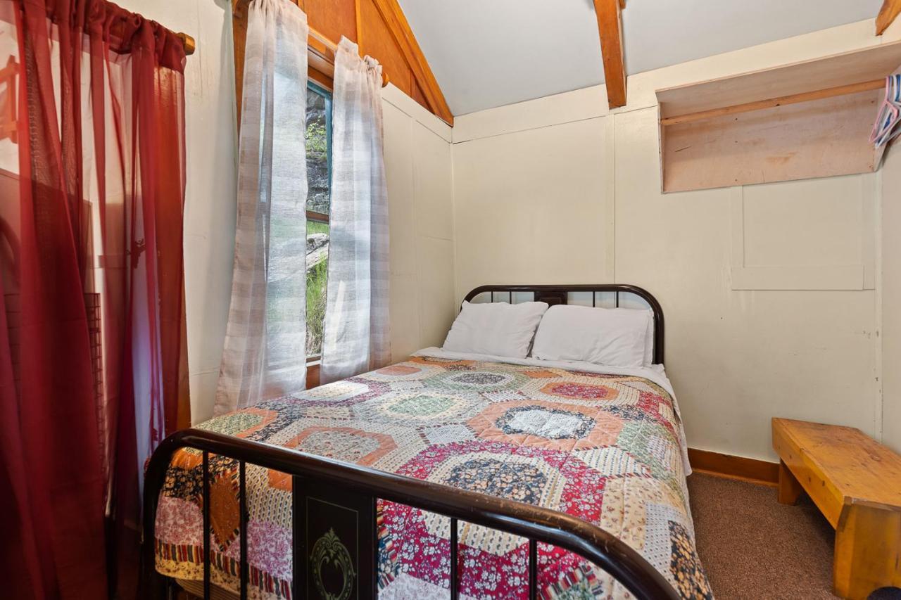 Harney Camp Cabins Хил Сити Екстериор снимка