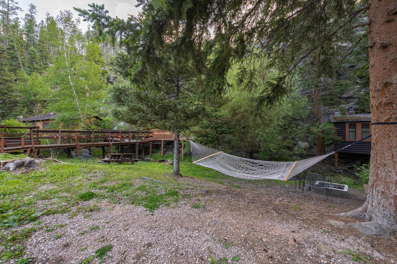 Harney Camp Cabins Хил Сити Екстериор снимка
